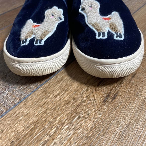 Soludos Kissing Llama Navy Blue Velvet Sneakers Size 8.5 - Picture 3 of 11